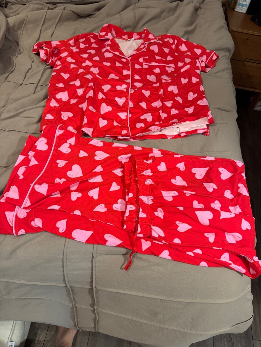 Women’s Red Heart-Print Short-Sleeve Pajama Set